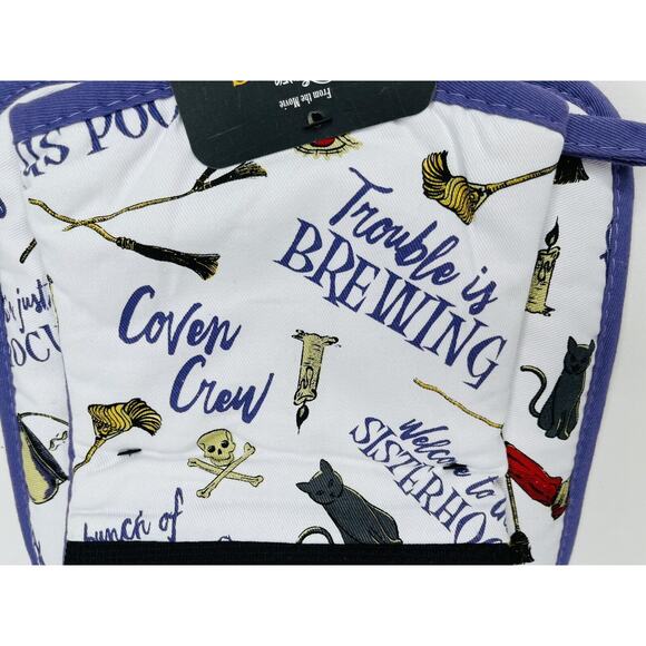 Hocus Pocus Oven Mitt & Pot Holder Oversized Set Coven Crew - Picture 8 of 8